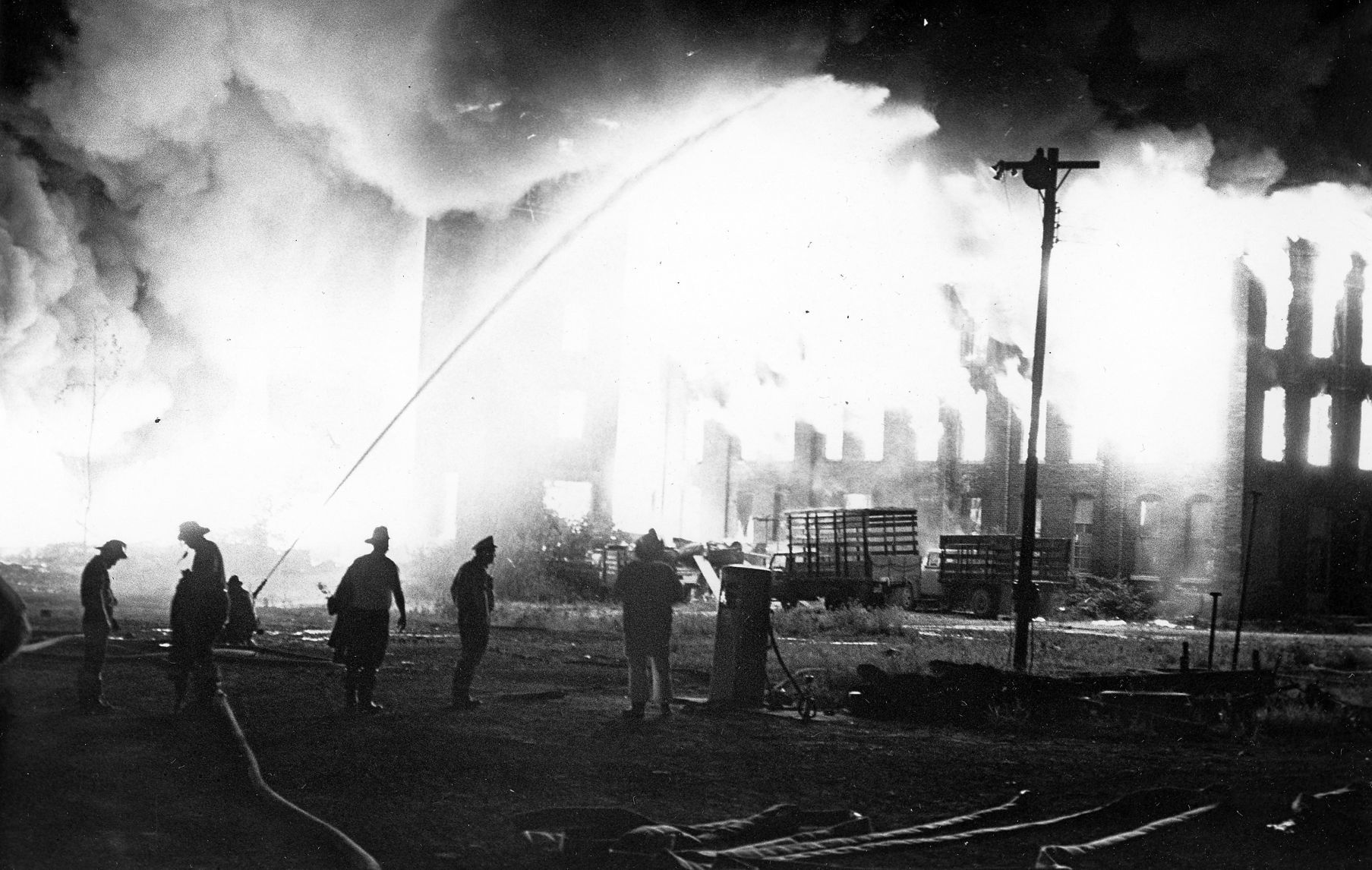 110819-Fires-of-the-70s-020